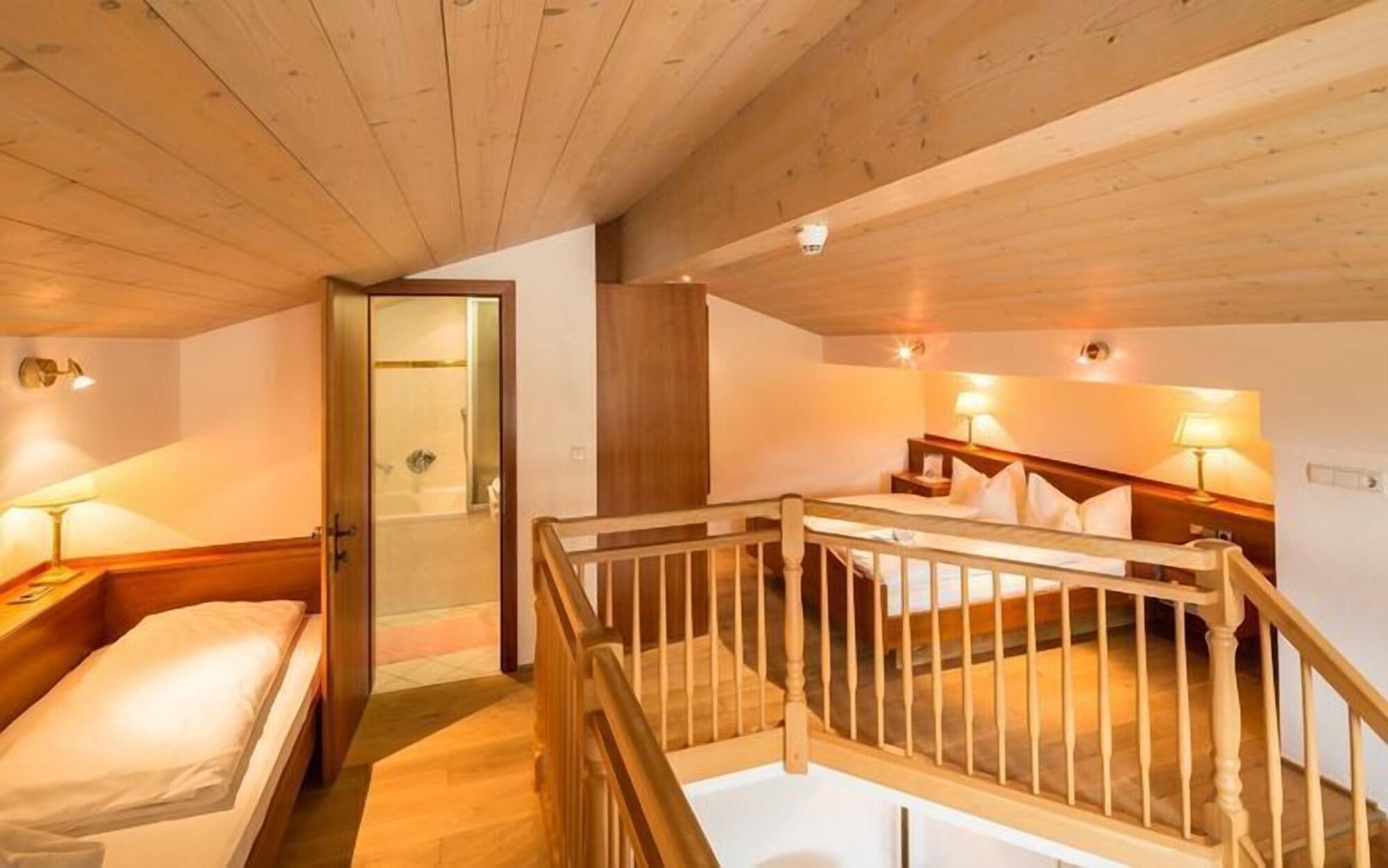 Gardenhotel Crystal Fügen Zewnętrze zdjęcie